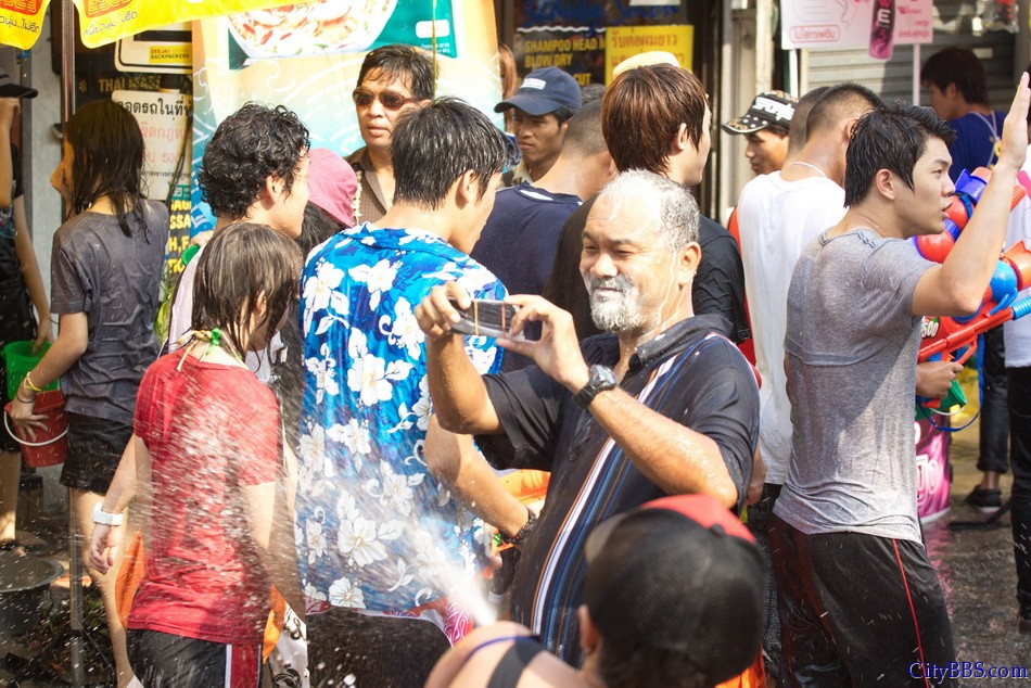 Chiangmai_Songkran_268.jpg