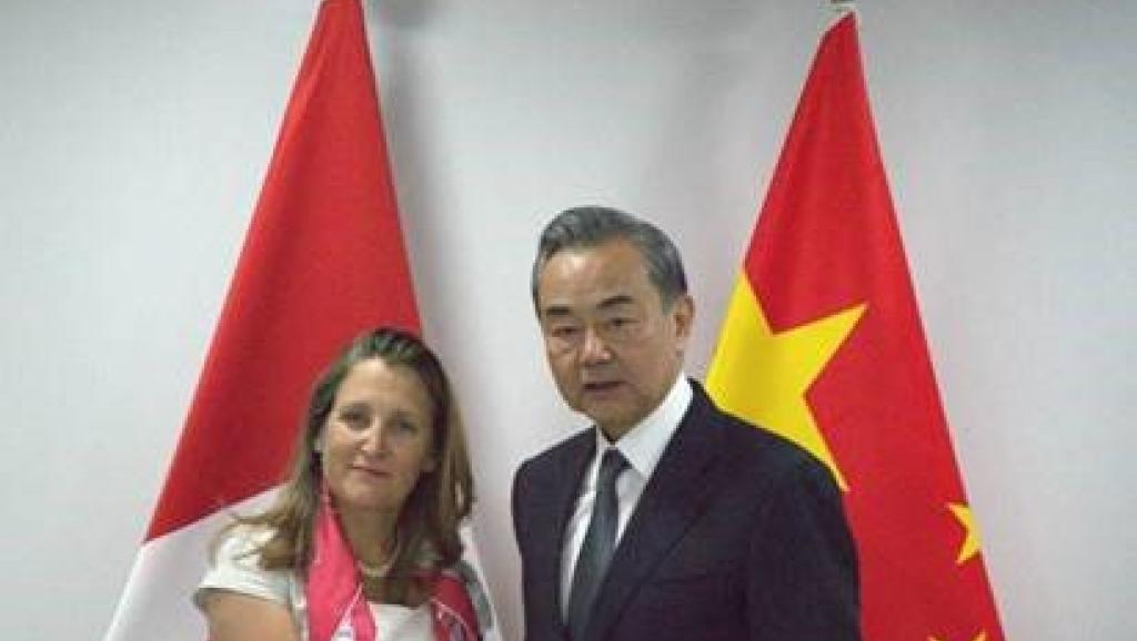 加中两国外长会面