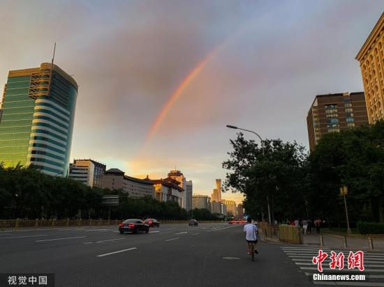 北京经济减量集约发展 消费成为增长“第一引擎”