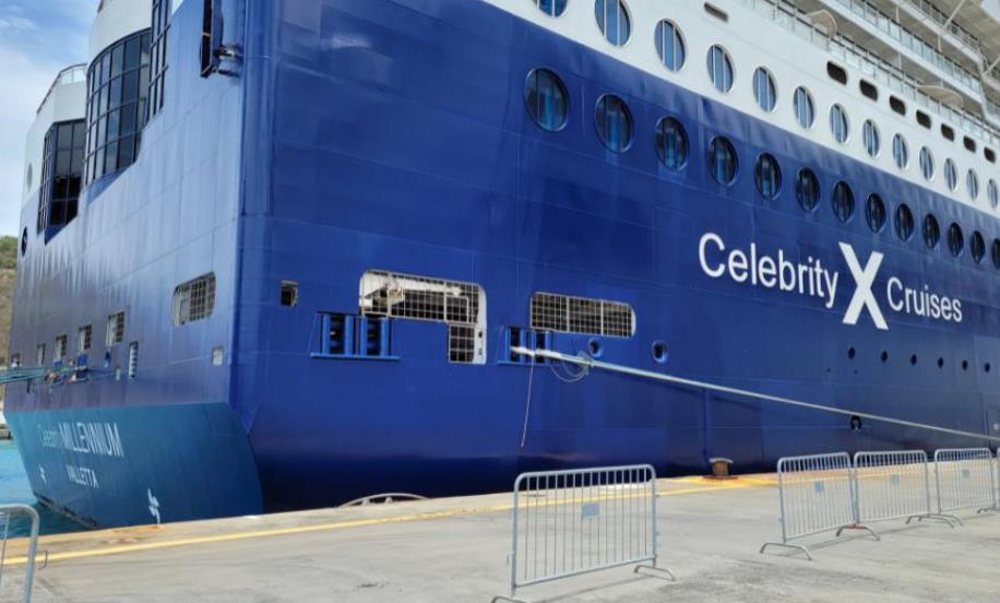 皇家加勒比邮轮公司的 " 千年名人号 "（Celebrity Millennium）游轮