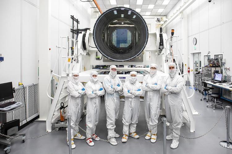 世界最大数码相机亮相 有助研究数十亿个星系