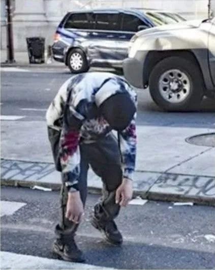 "满街丧尸"的景象被TikTok上的一些网友记录下来