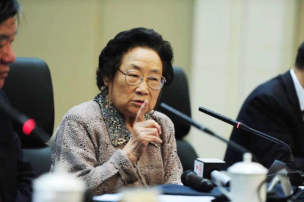 屠呦呦