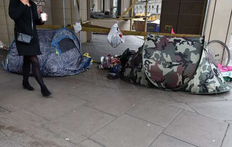 英国，露宿街头的人越来越多