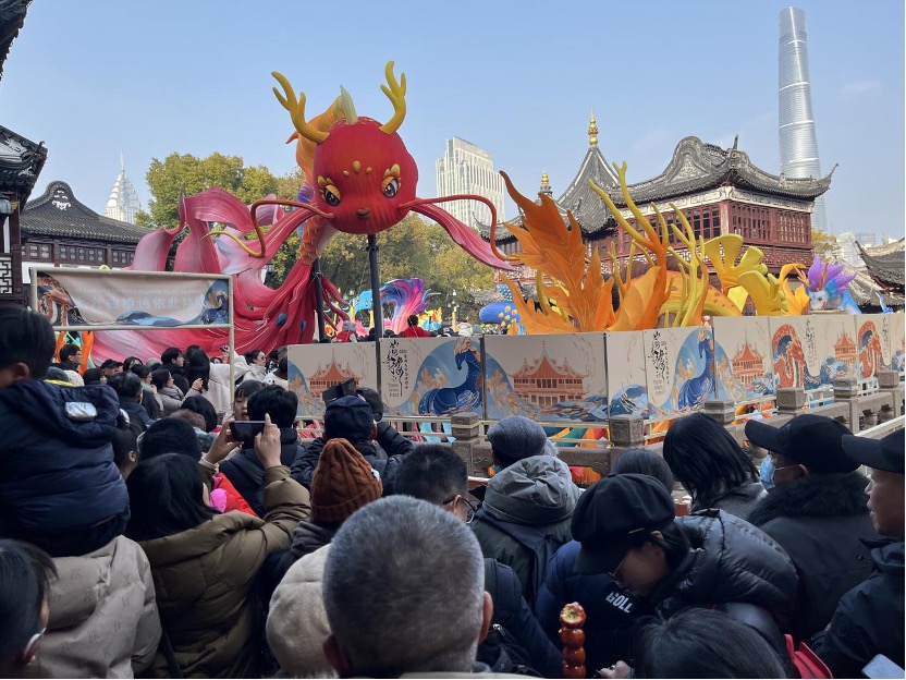 8日下午，上海豫园灯会