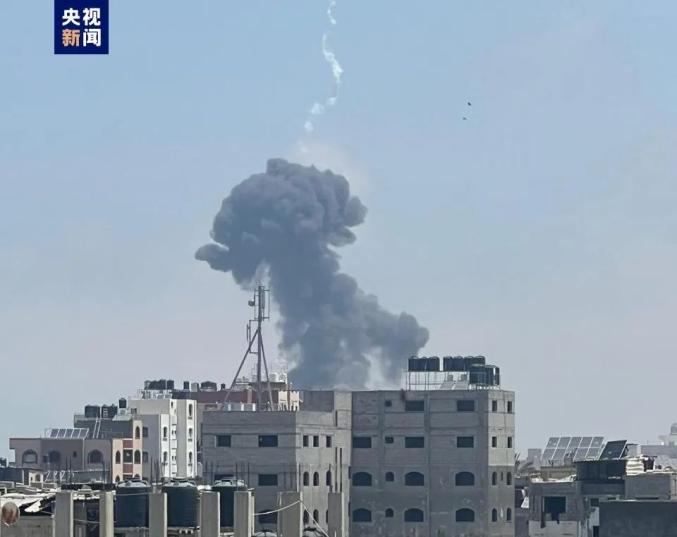 以军空袭加沙地带中部
