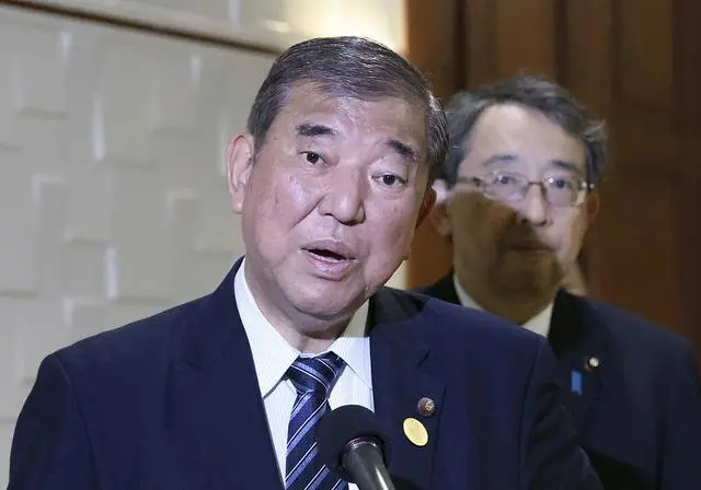 石破茂16日在秘鲁回答记者提问