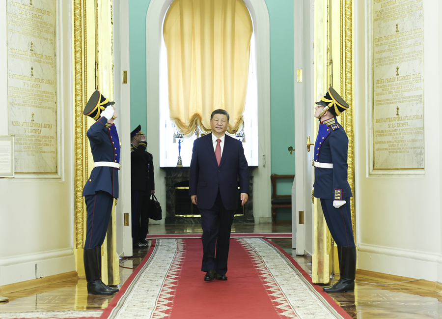俄罗斯总统普京同中国国家主席习近平在莫斯科克里姆林宫举行会谈