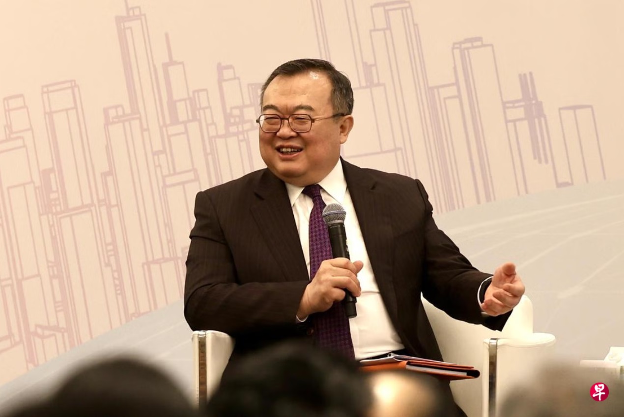 中共中央对外联络部部长刘建超