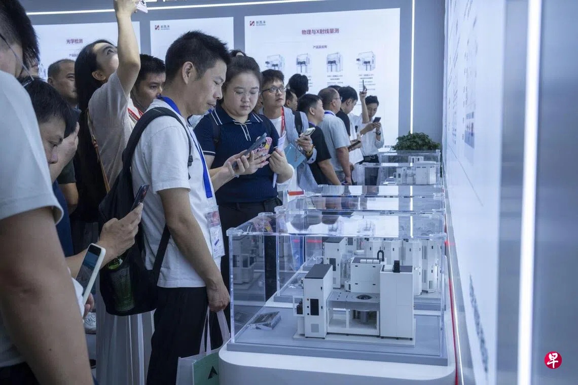 中国晶片设备制造商新凯来的展区