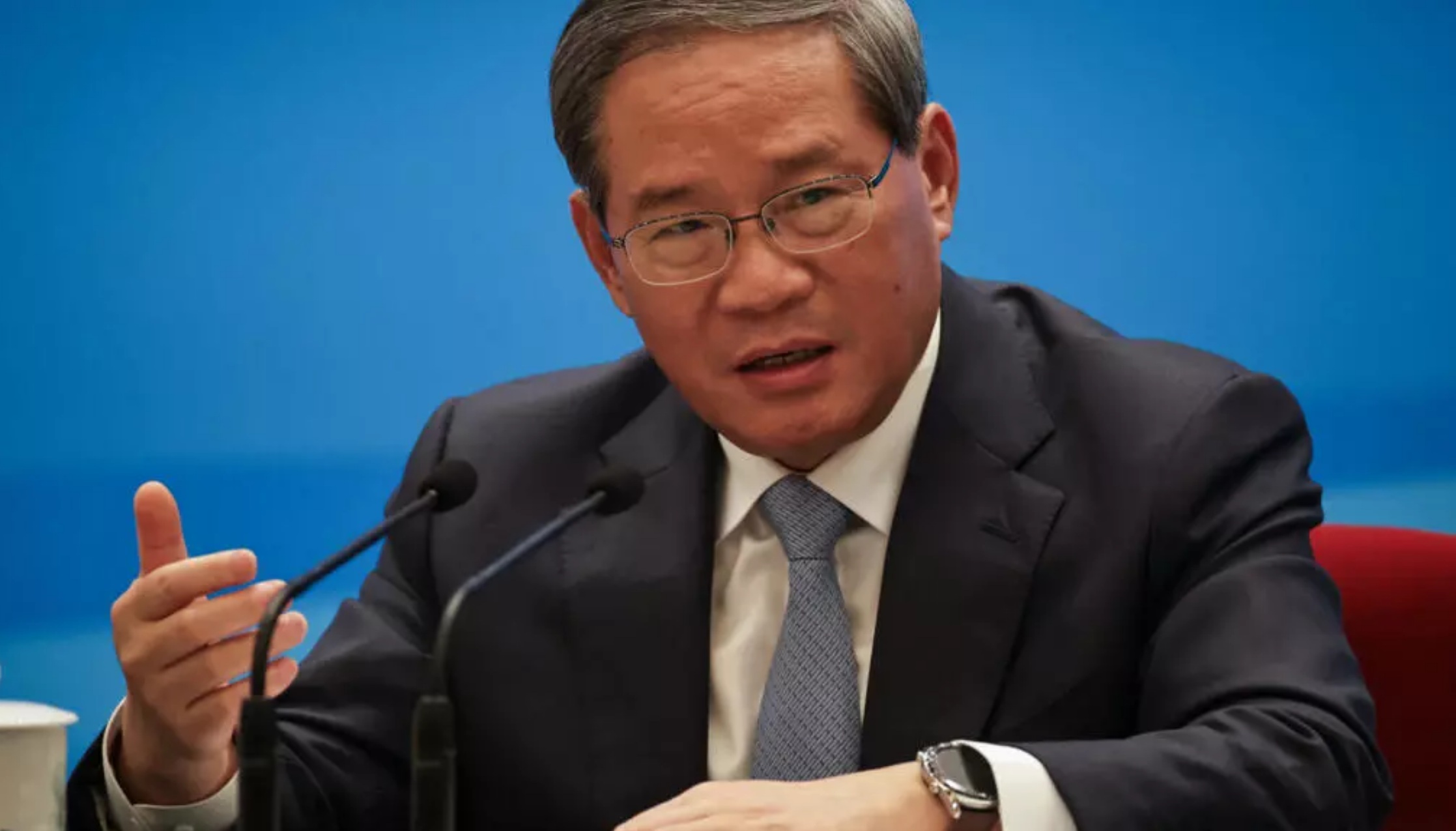 中国总理李强出席了在赞比亚举行的奠基仪式