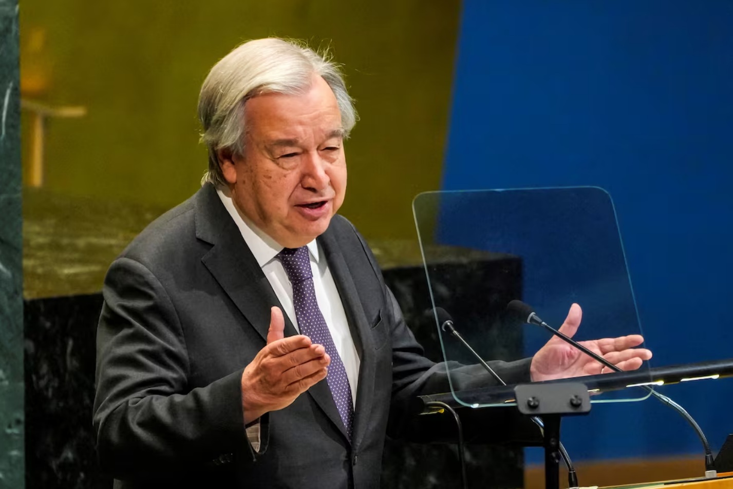 联合国秘书长安东尼奥·古特雷斯在美国纽约联合国总部举行的《不扩散核武器条约》会议上向与会代表发表讲话 ...